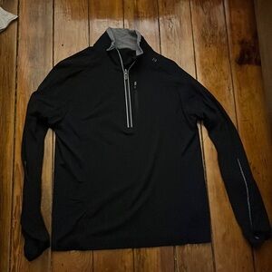 Lululemon Men’s quarter zip long sleeve